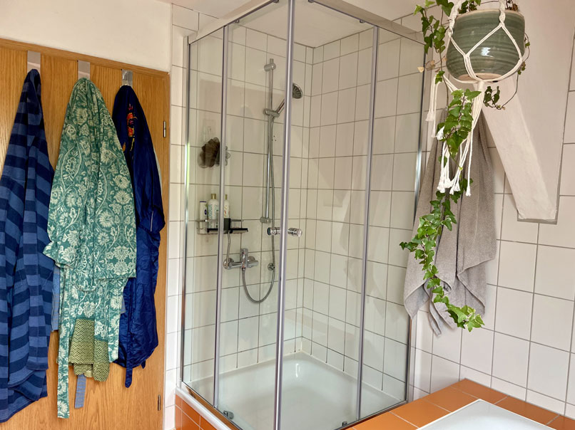 Bad mit Dusche
