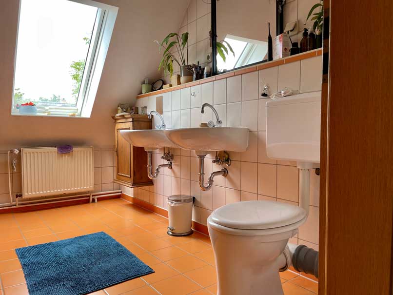 2 Wsaschbecken + WC